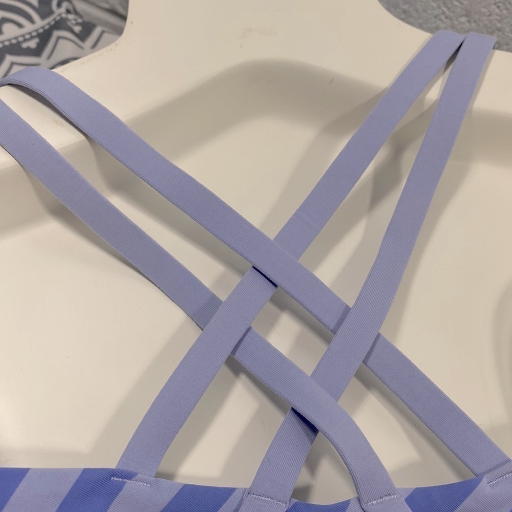 Lululemon striped lavender sports bra​​​​​​​​​ - Picture 4 of 6